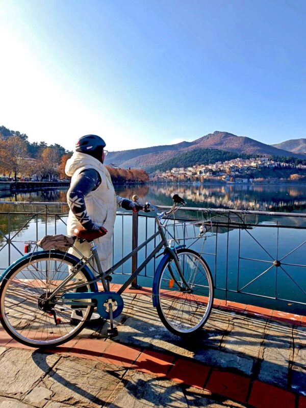 The-Lake-Tour-With-Bike-in-Kastoria-3